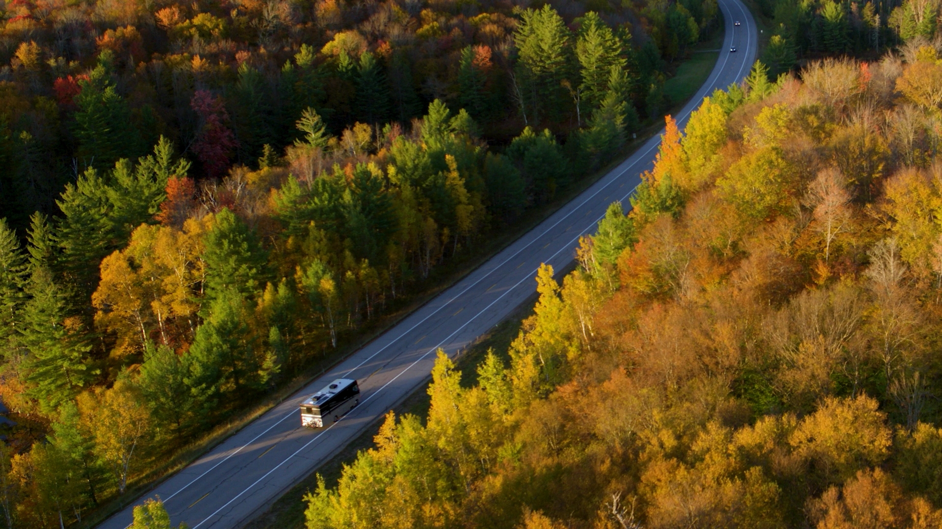 Leaf Peeping in New England: The Perfect RV Experience