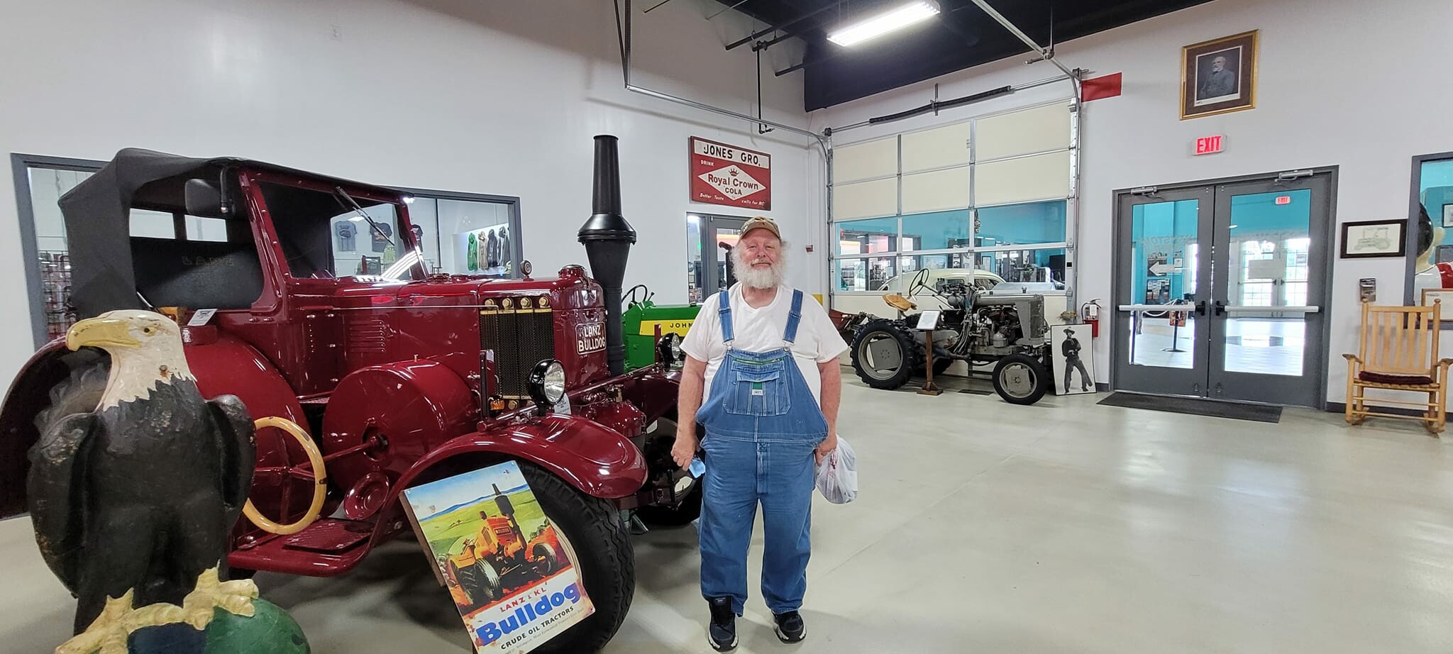 hh_keystone-truck-and-tractor-museum_mid_453323_lisa-williams_23-09-26_8qzHmG3P2r1f36yU_ccd8cfbd412d7c4786349eab3f02c8a0.jpg  .jpeg