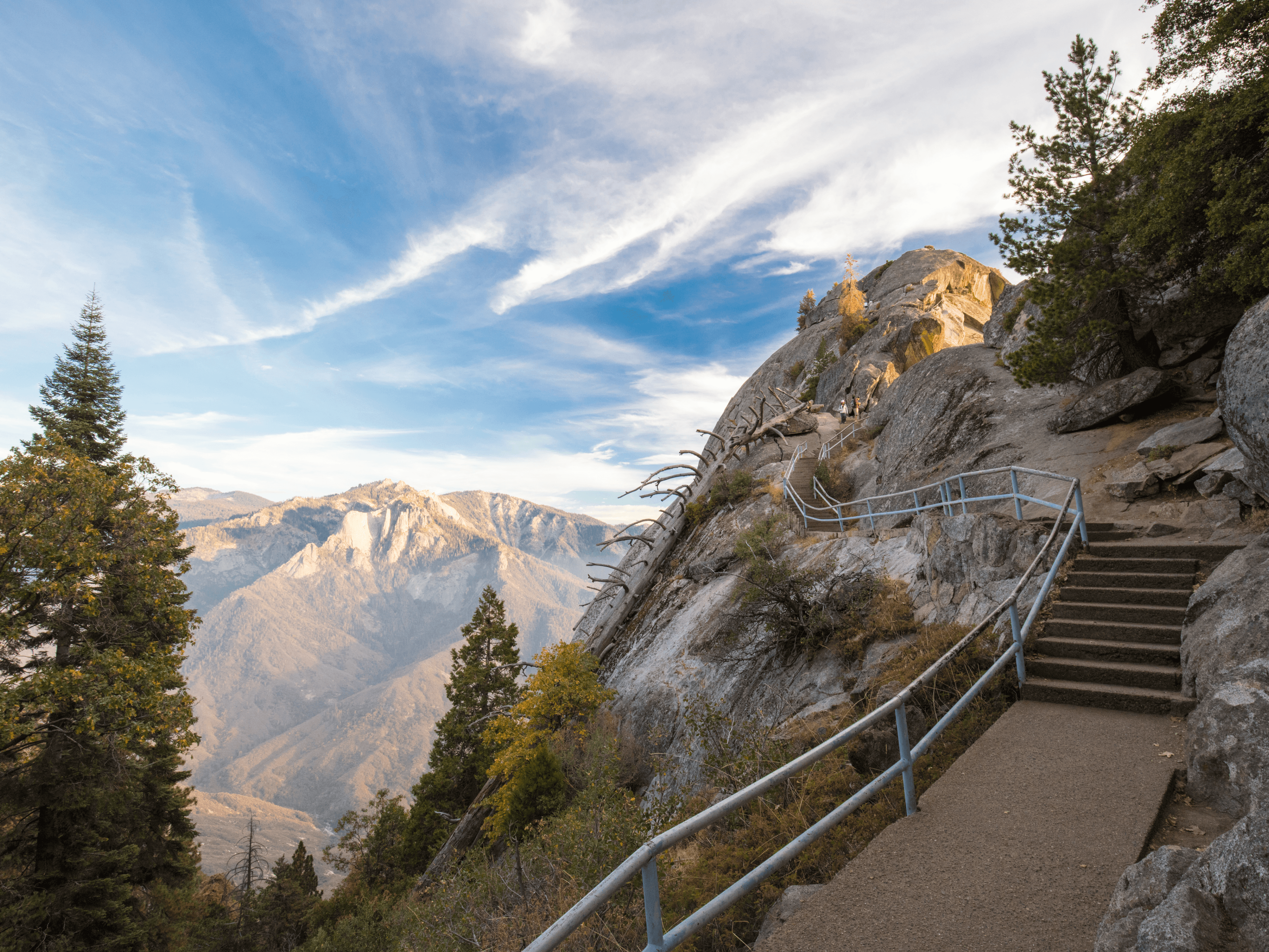 The Best Hiking Trails for RV Campers in Sequoia National Park