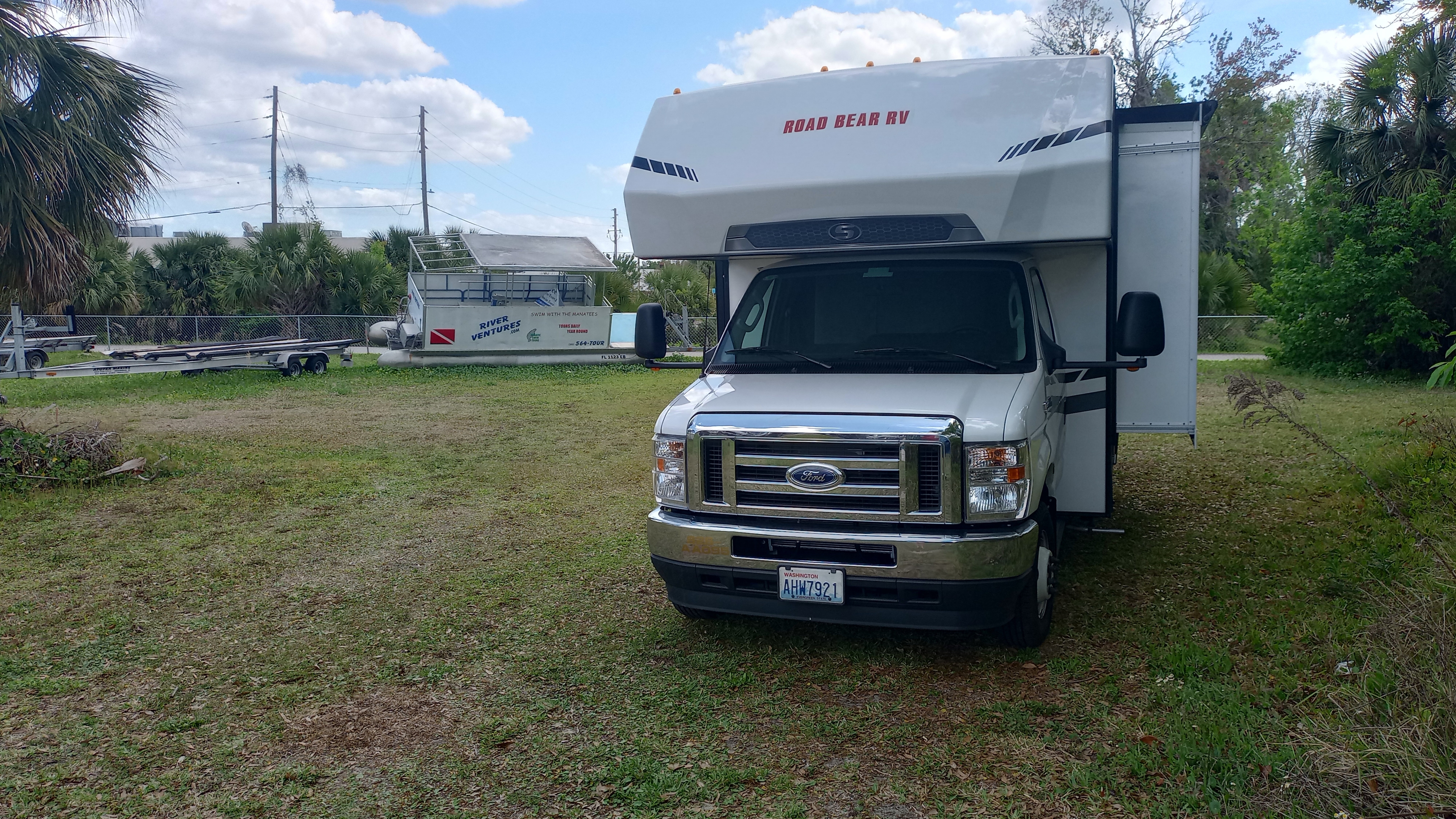 Exploring Harvest Hosts Locations in the Florida Panhandle