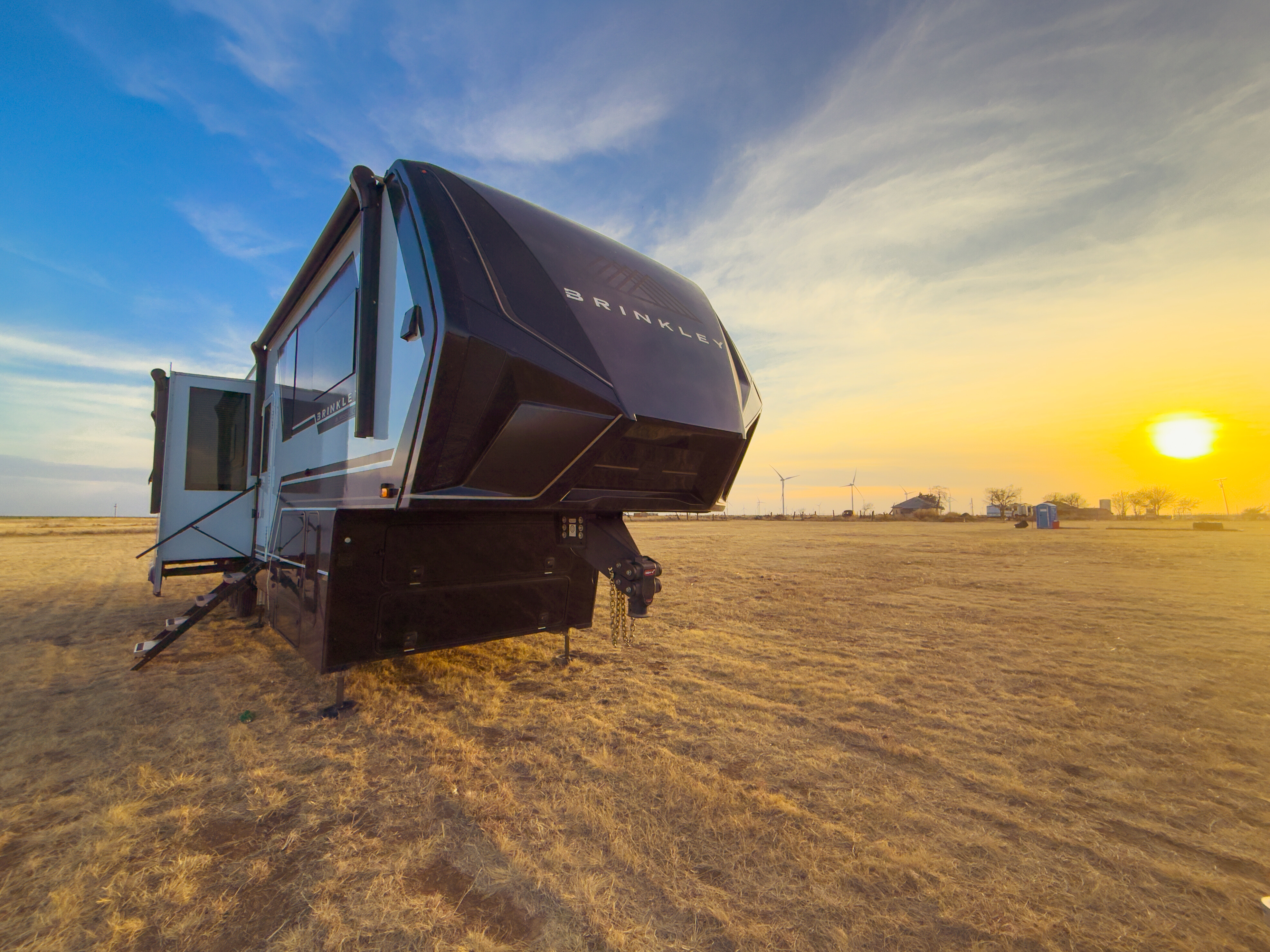 Off-Grid RV Camping: How to Explore More Without Hookups